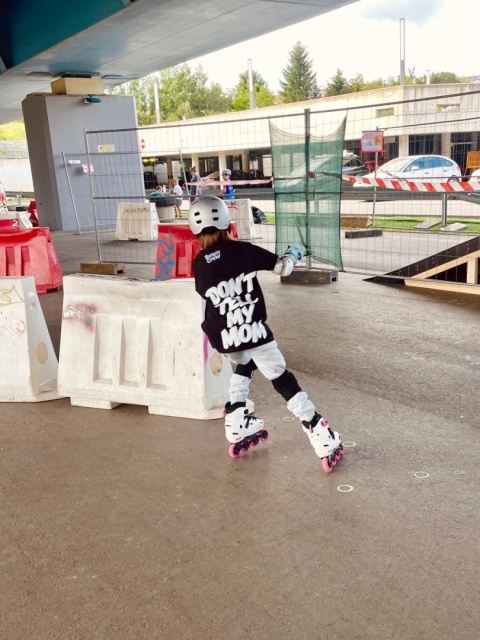 Koszulka dziecięca Don’t Tell My Mum – streetwear kids (czarna)