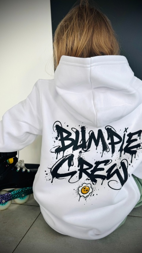 Bluza z kapturem Bumpie Crew Graffiti – unisex streetwear (biała)